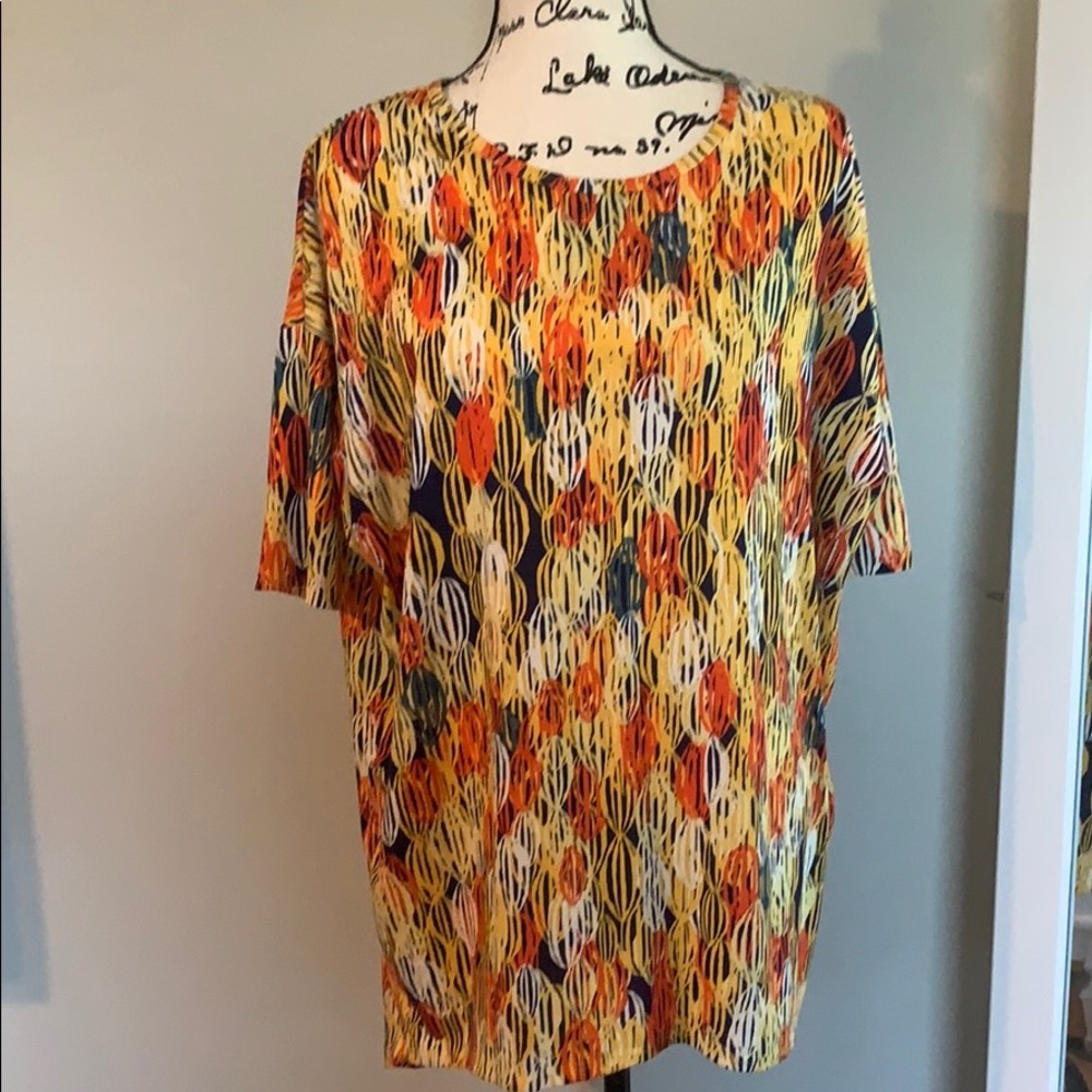Lularoe tunic top